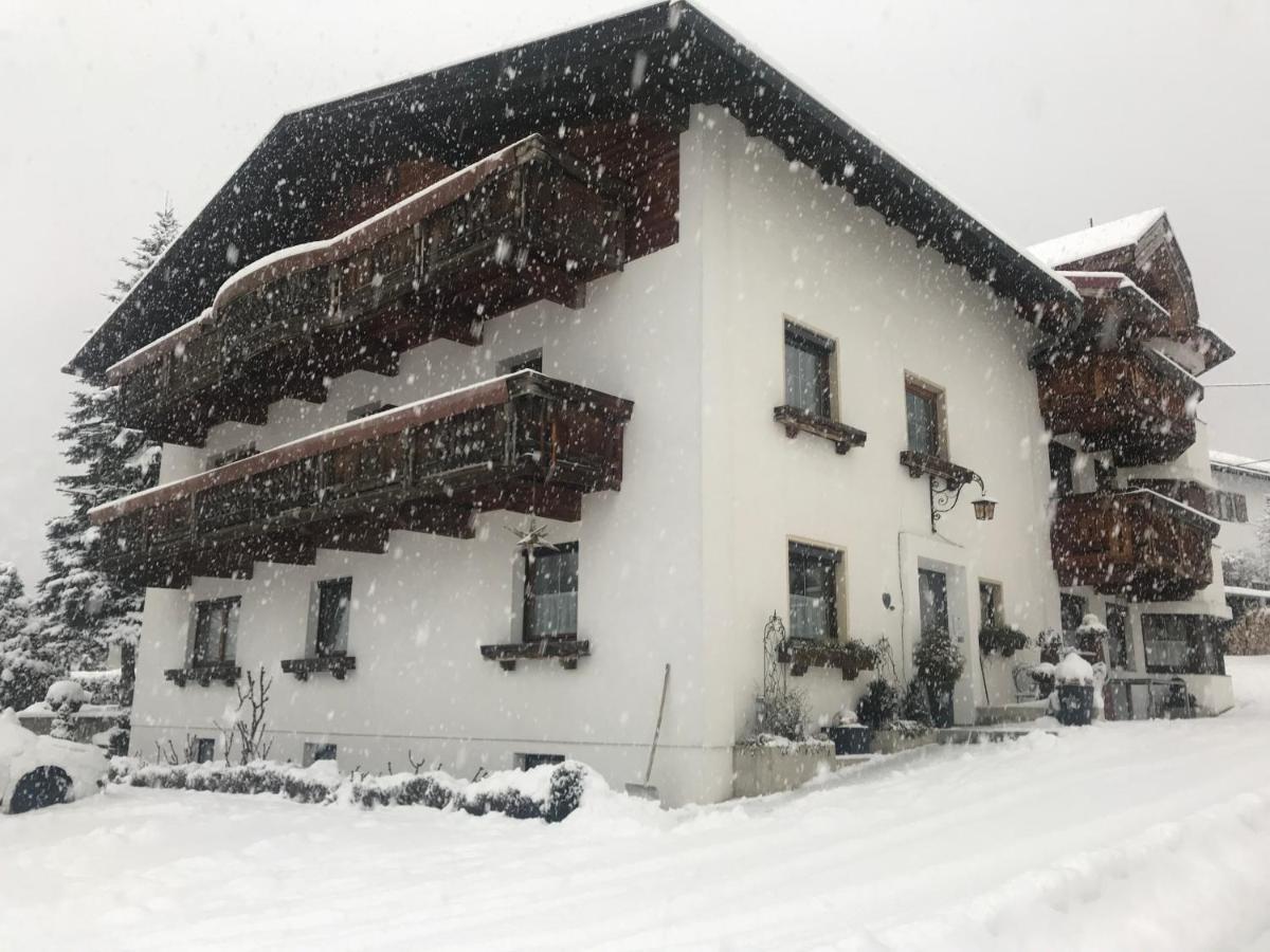 Appartements Gaestehaus Schrott Oetz Dış mekan fotoğraf